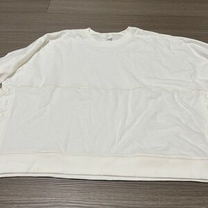 Spirit jersey crewneck top NWOT